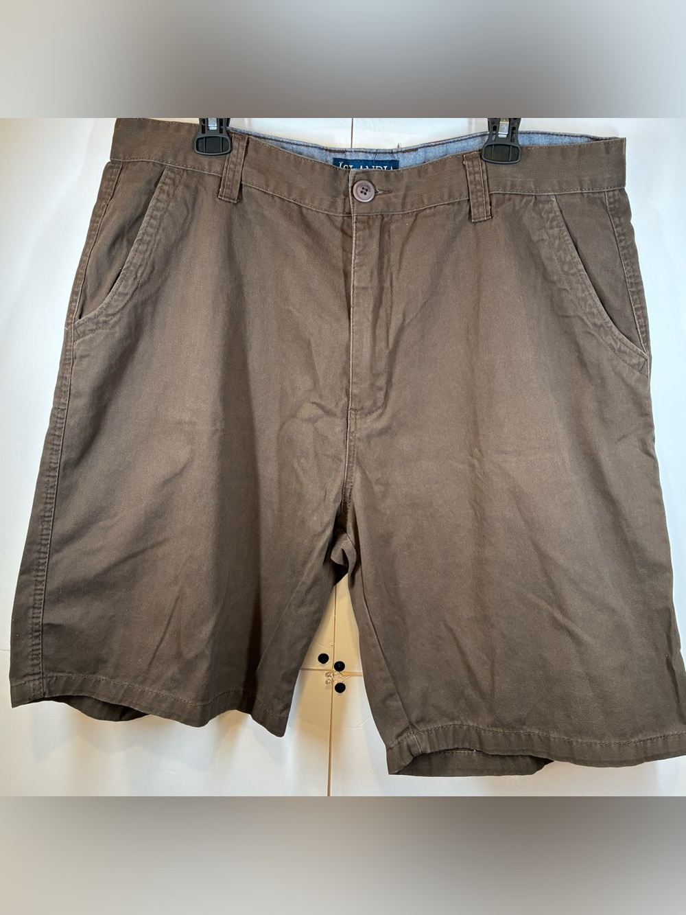 Classic Islandia Men's Brown Chino Shorts Flat Front Size 40
